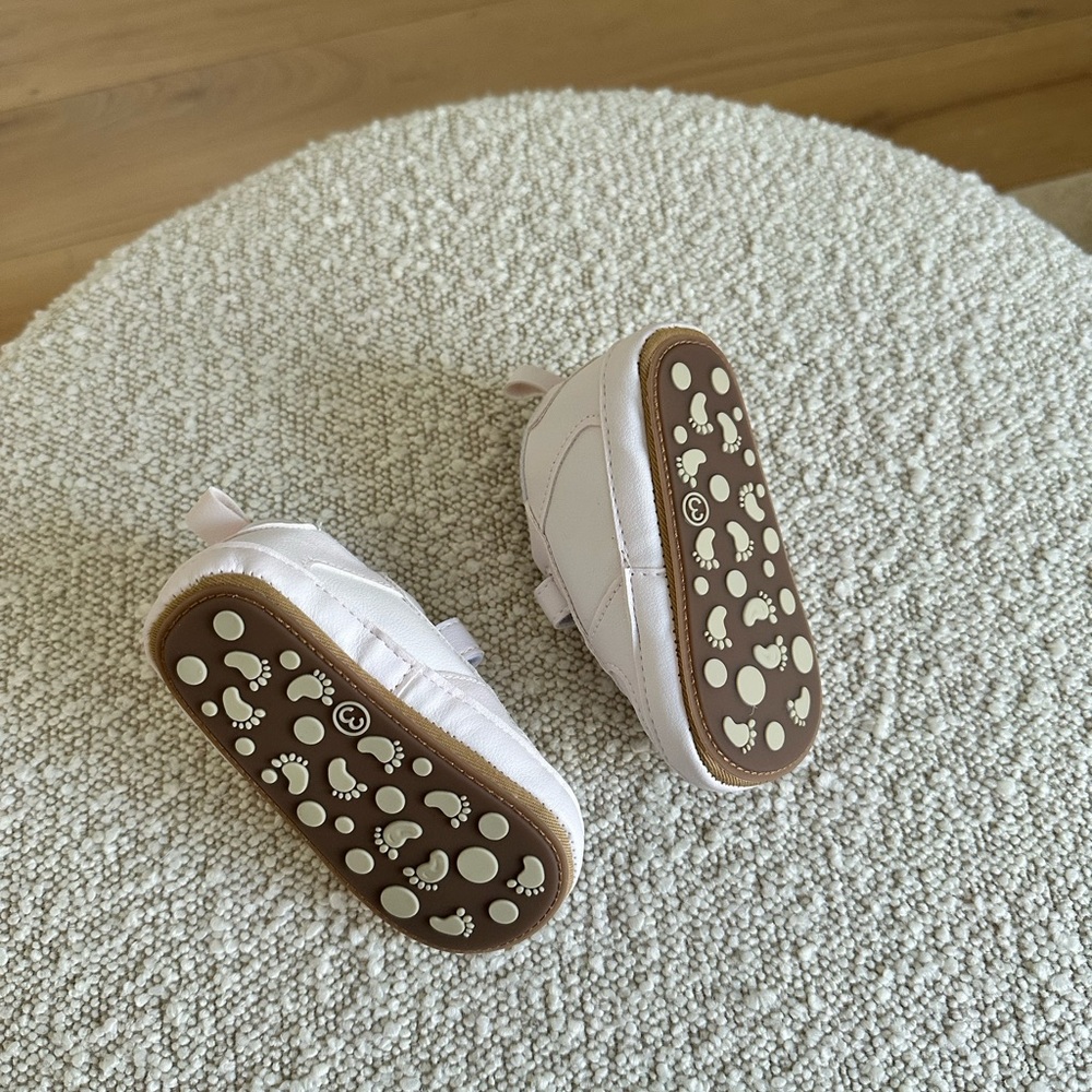 Baby Sneakers - Picture 4 of 4